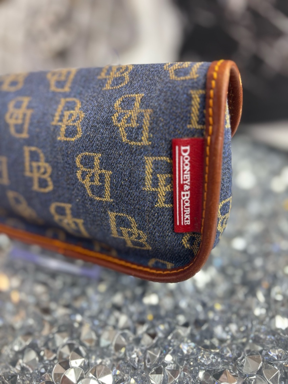 Dooney & Bourke vintage Y2K blue denim monogram wristlet EUC - Picture 5 of 13